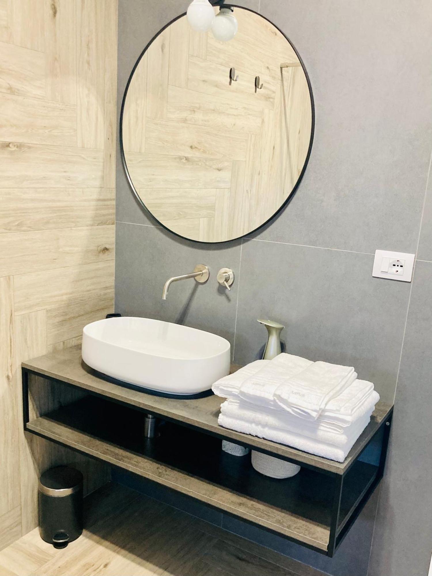 Uple Family Bike Apartment Lecce Ngoại thất bức ảnh
